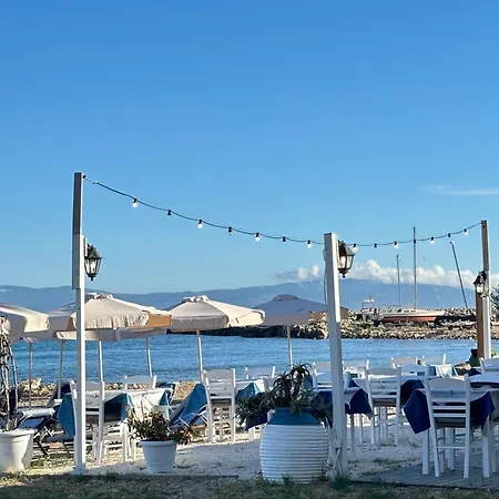 Venus Πανσιόν *